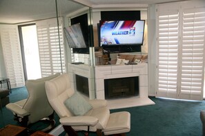 Apartment, 2 Bedrooms, Sea Facing | Living room | Fireplace, DVD player