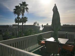 Apartment, 2 Schlafzimmer, Meerseite | Terrasse/Patio