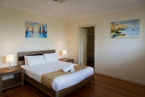 Room - Melrose Place (TULLAMARINE)