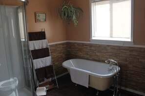 Hus - 5 sovrum - privat pool | Djupt badkar