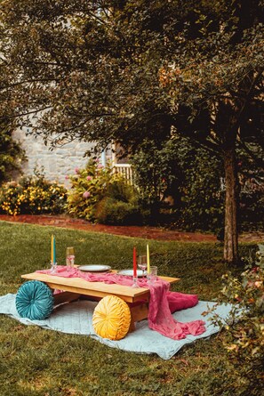 Tempat makan outdoor