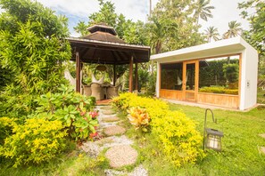 المنطقة المحيطة بالمنشأة