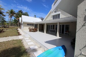 บริเวณภายนอก