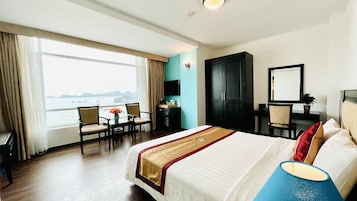 Deluxe Double Room | Beach/ocean view