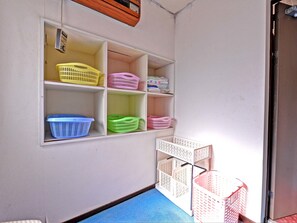 屋内スパ浴槽