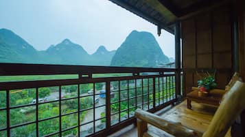 Balcony King Room With Ricepaddy View | Balcony