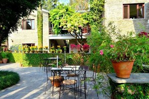 Exterior - Mums Garden Resort (Pokhara)