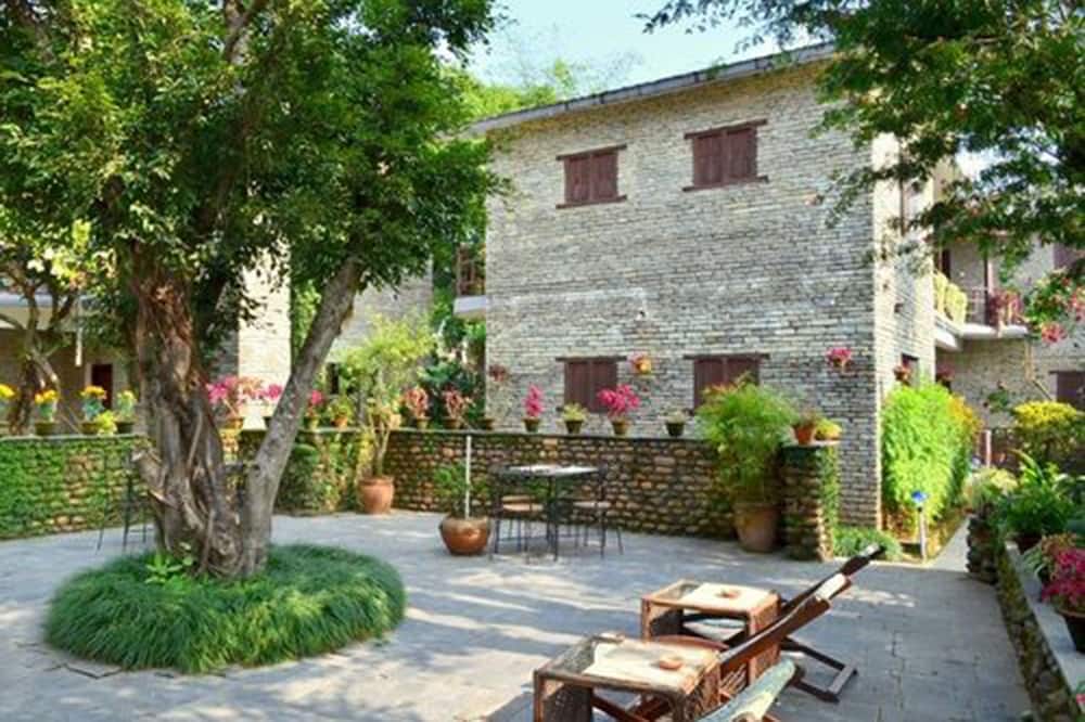 Mums Garden Resort