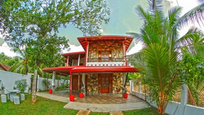 Front of property - Grand Residence (Tangalle)