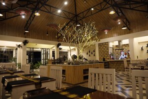 2 restaurants; breakfast, lunch, dinner, and brunch served -  Polo Cherrapunjee Resort  (Shillong)