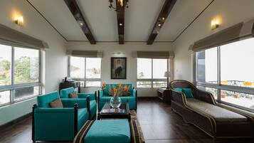 Superior villa, 1 slaapkamer, privézwembad, uitzicht op bergen | 1 slaapkamer, een minibar, een kluis op de kamer, een laptopwerkplek