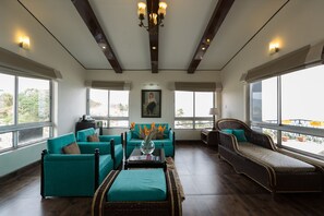 1 habitación, minibar y caja de seguridad en la habitación 