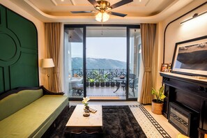 TV - Polo Cherrapunjee Resort (Shillong)