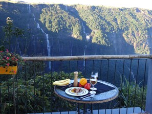 Mountain view - Polo Cherrapunjee Resort (Shillong)