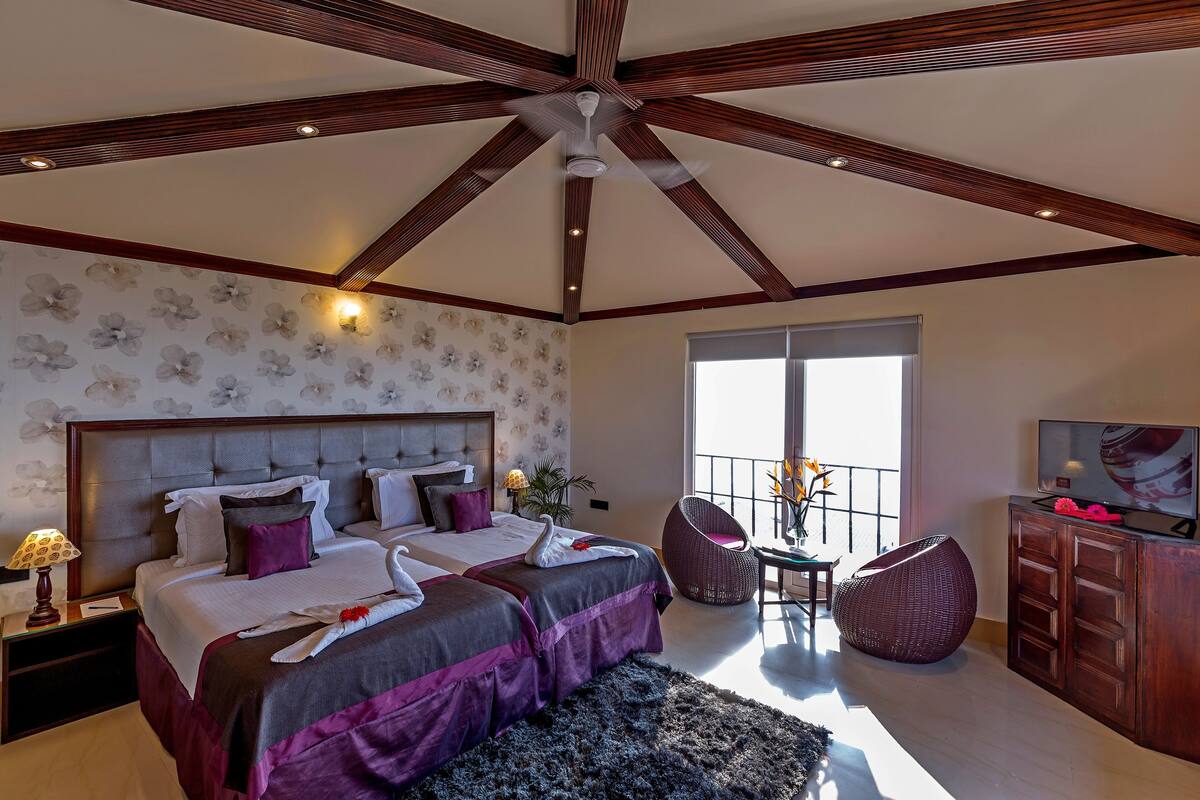 Zimmer, 1 Queen-Bett, Bergblick