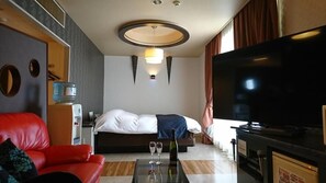 Desk, blackout drapes, free WiFi, bed sheets - WATERGATE Ichinomiya (Inazawa)