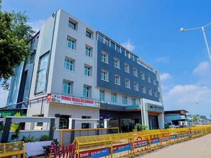 Front of property - Max Hotels Prayagraj (Prayagraj)
