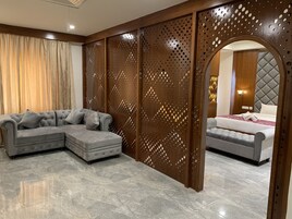 Presidential-Suite, 1 King-Bett | Wohnbereich