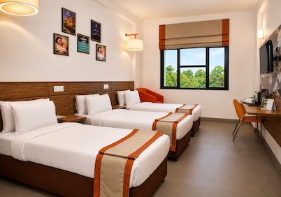 Max Hotels Jabalpur