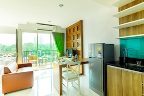 Studio | Living area | LCD TV