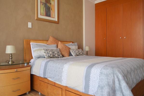 Luxury Apartment, 2 Bedrooms | 2 bedrooms, minibar, desk, iron/ironing board