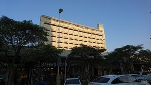 Front of property - 403 Lighthouse Mall Apartments (Umhlanga)