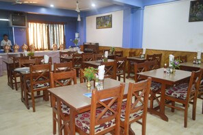 Daily buffet breakfast (USD 4 per person) - Hotel Deep Sagar (Pokhara)