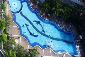Outdoor pool, sun loungers