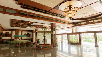 Lobby-Lounge