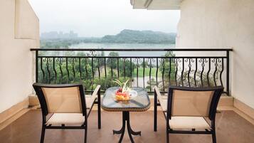 Ropa de cama de alta calidad y minibar