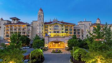 Front of property - evening/night