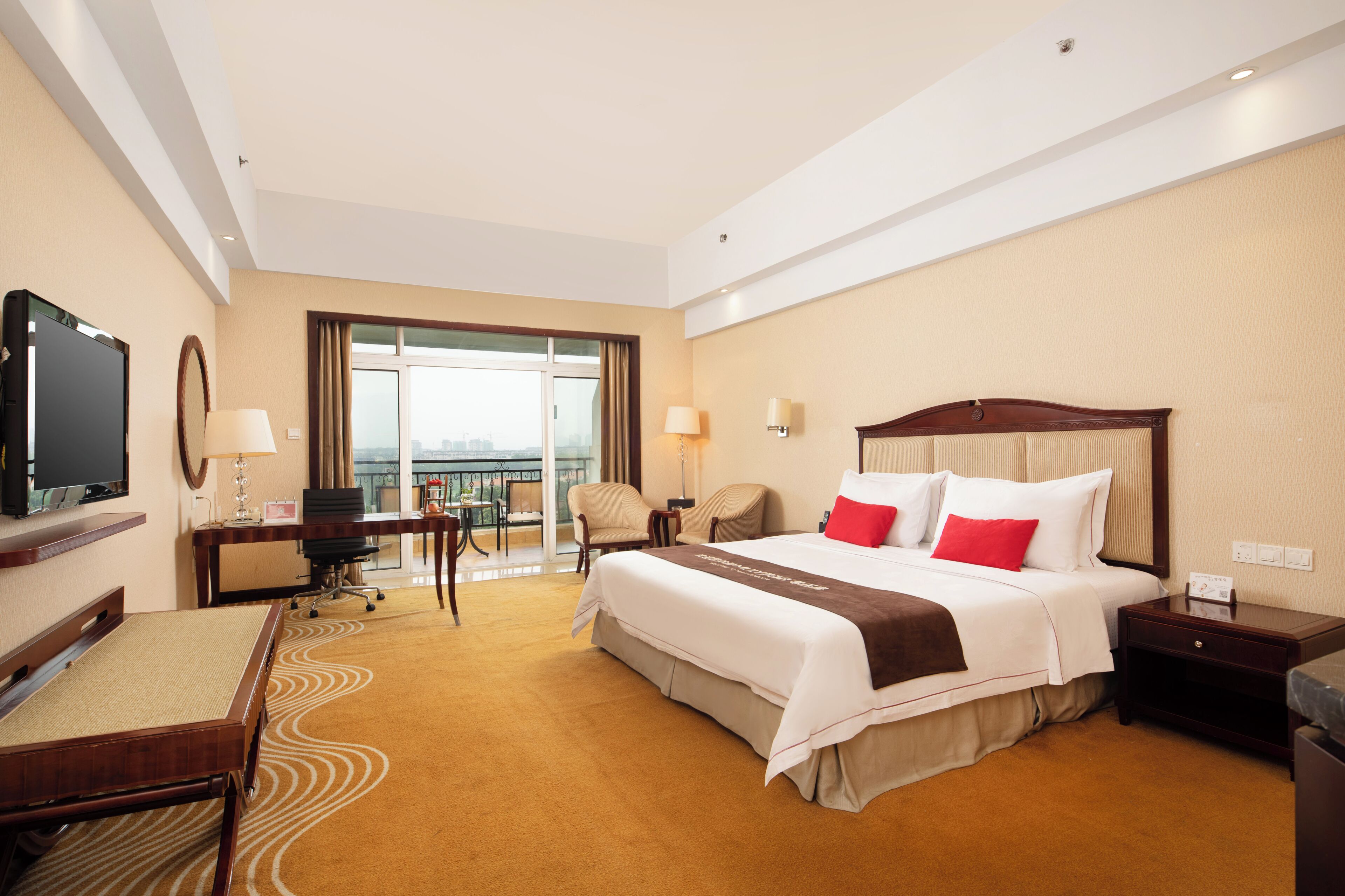 Habitación ejecutiva con 1 cama matrimonial o 2 individuales | Ropa de cama de alta calidad y minibar 