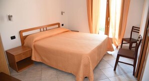 Desk, iron/ironing board, free cots/infant beds, rollaway beds