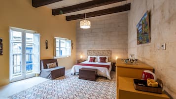 Deluxe Double Room | Individually decorated, individually furnished, desk, laptop workspace