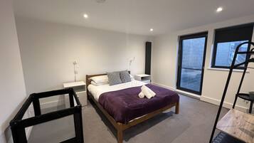 Laptop workspace, iron/ironing board, free WiFi, individually decorated