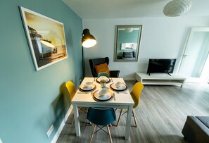 Brighton City Apartment *Parking Available* | Living area