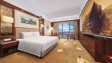 Minibar, in-room safe, desk, laptop workspace