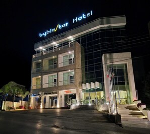 Front of property - Byblostar Hotel (Byblos)