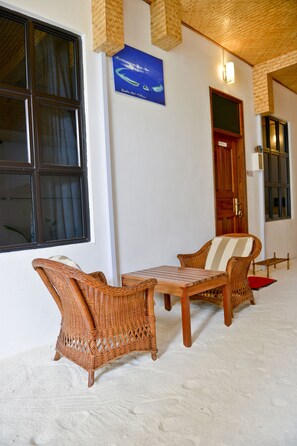 Porch - Rasdhoo View Inn (Rasdhoo)
