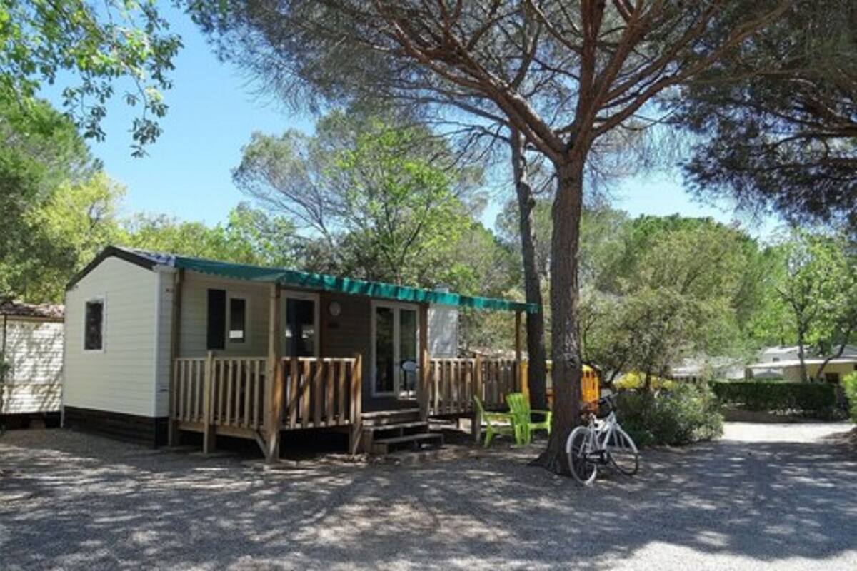 Deluxe-chalet, useita makuuhuoneita, tupakointi kielletty, lanai | Oleskelualue