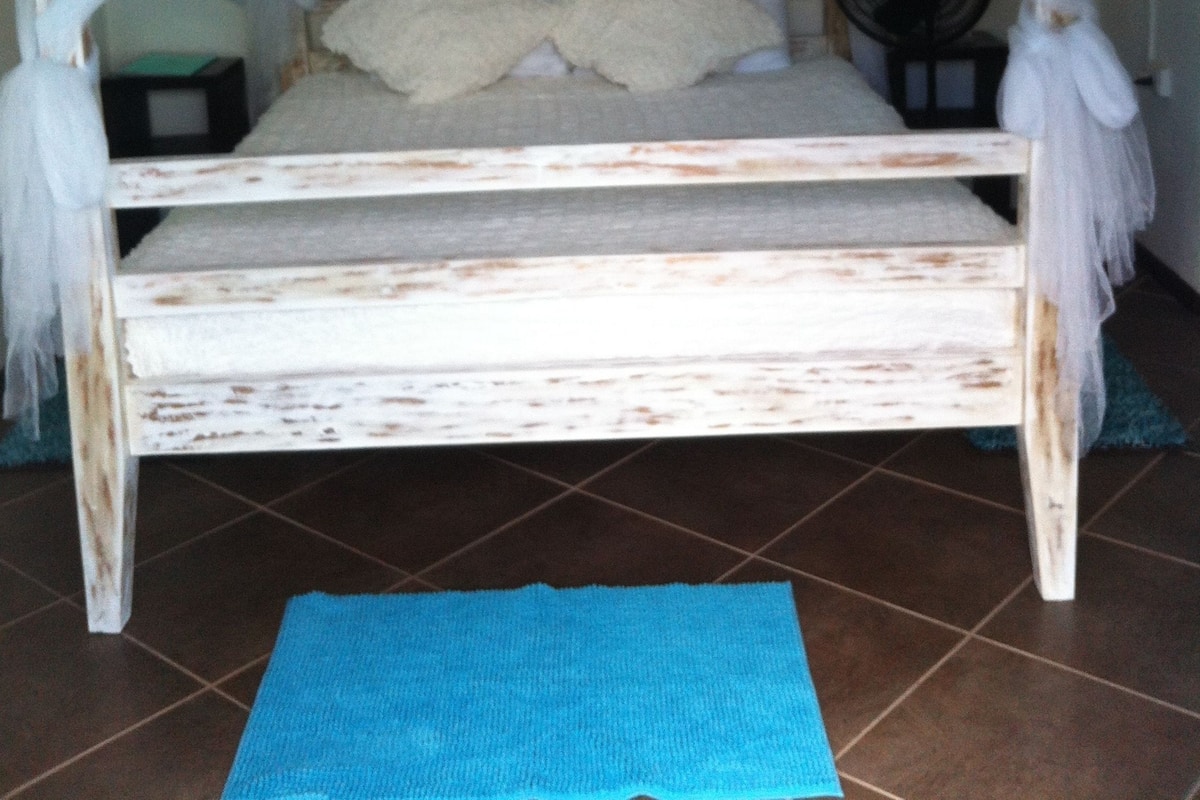 1 habitación, wifi gratis y ropa de cama