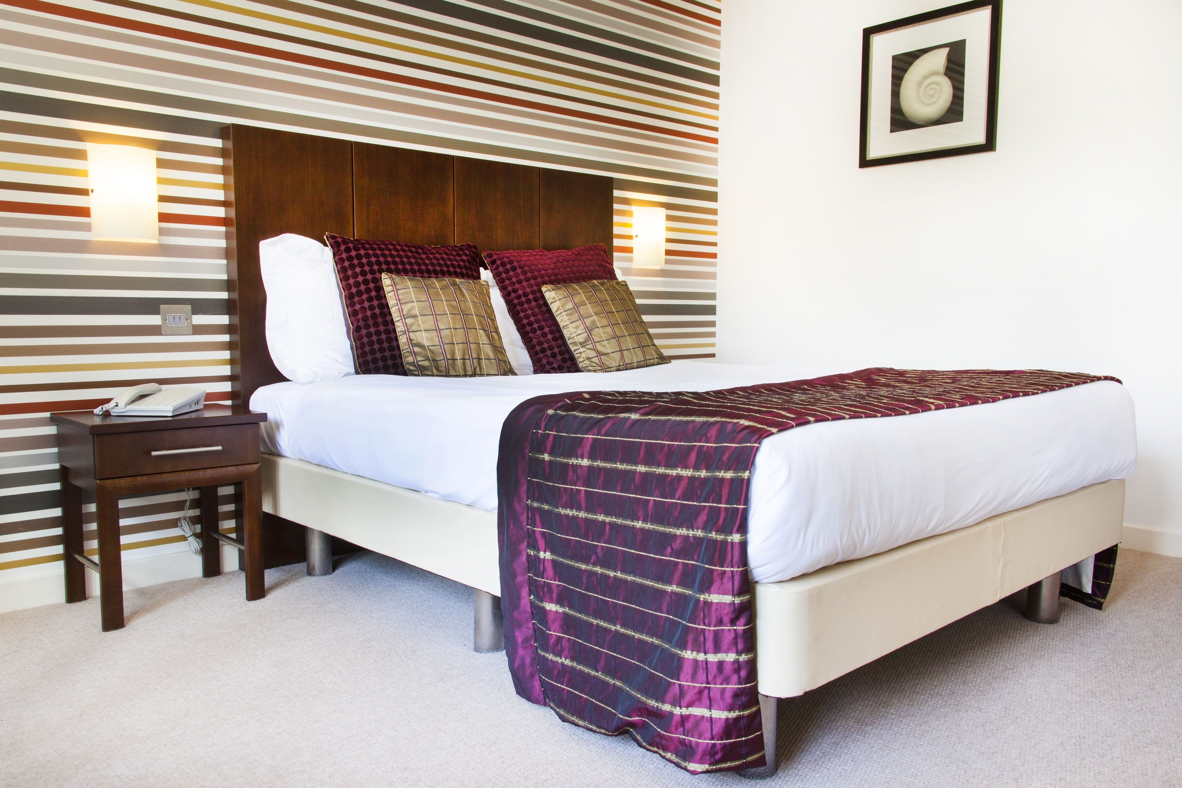 1 bedroom, minibar, desk, iron/ironing board