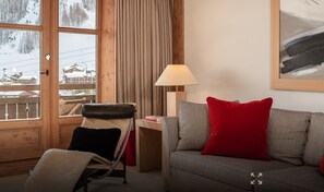 Suite | Area soggiorno | TV a schermo piatto, film pay-per-view