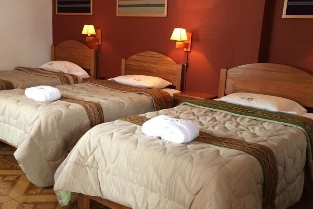 triple room, mountain view | desk, iron/ironing board, rollaway beds, free wifi