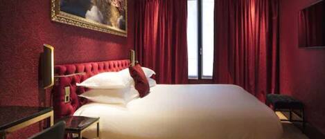 In-room safe, desk, soundproofing, iron/ironing board