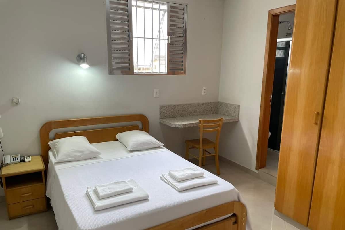 Superior Double Room | Hypo-allergenic bedding, minibar, desk, free WiFi