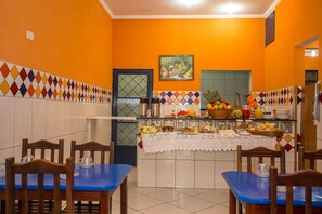 Colazione a buffet inclusa, servita tutte le mattine