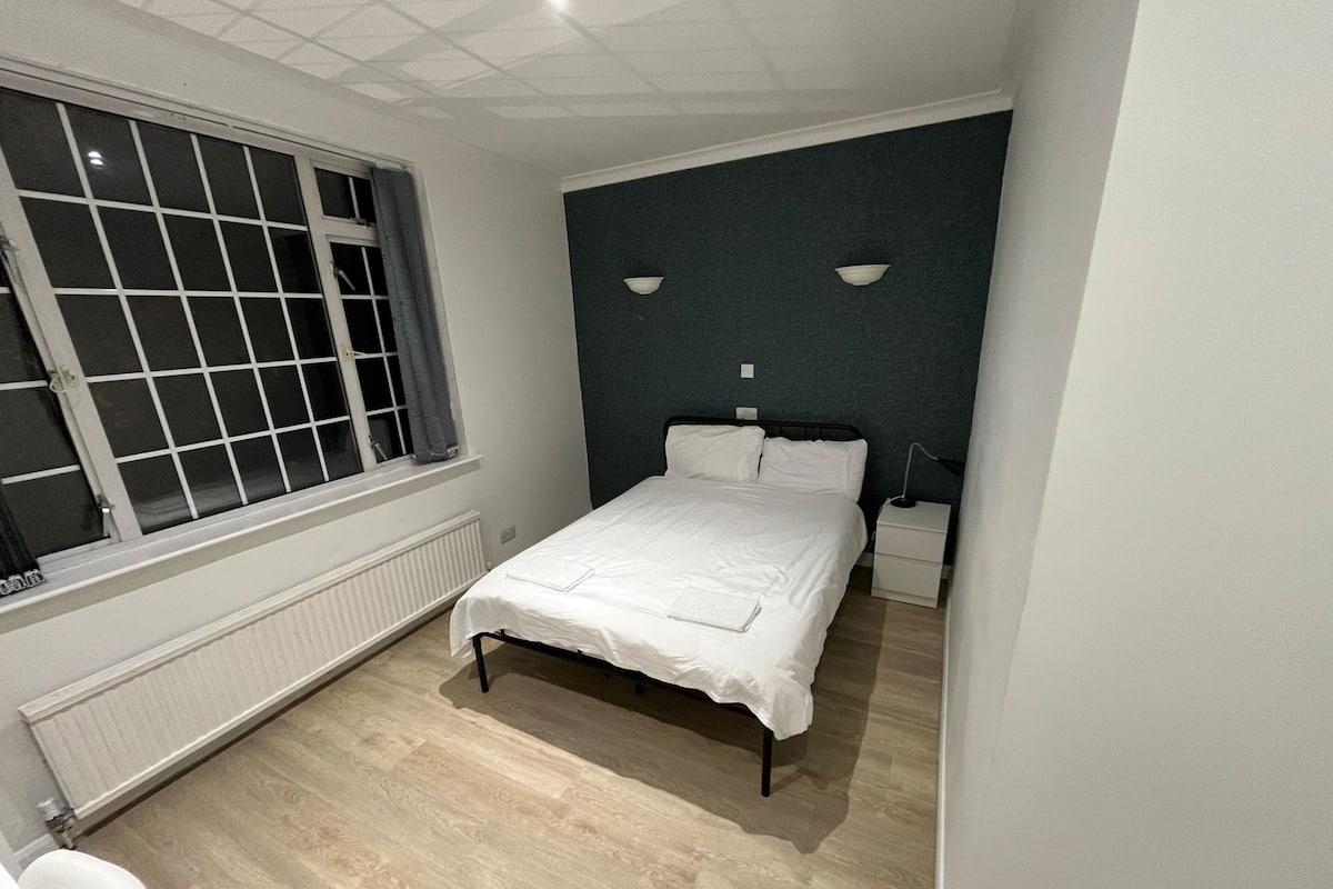 Deluxe Double Room | Room amenity