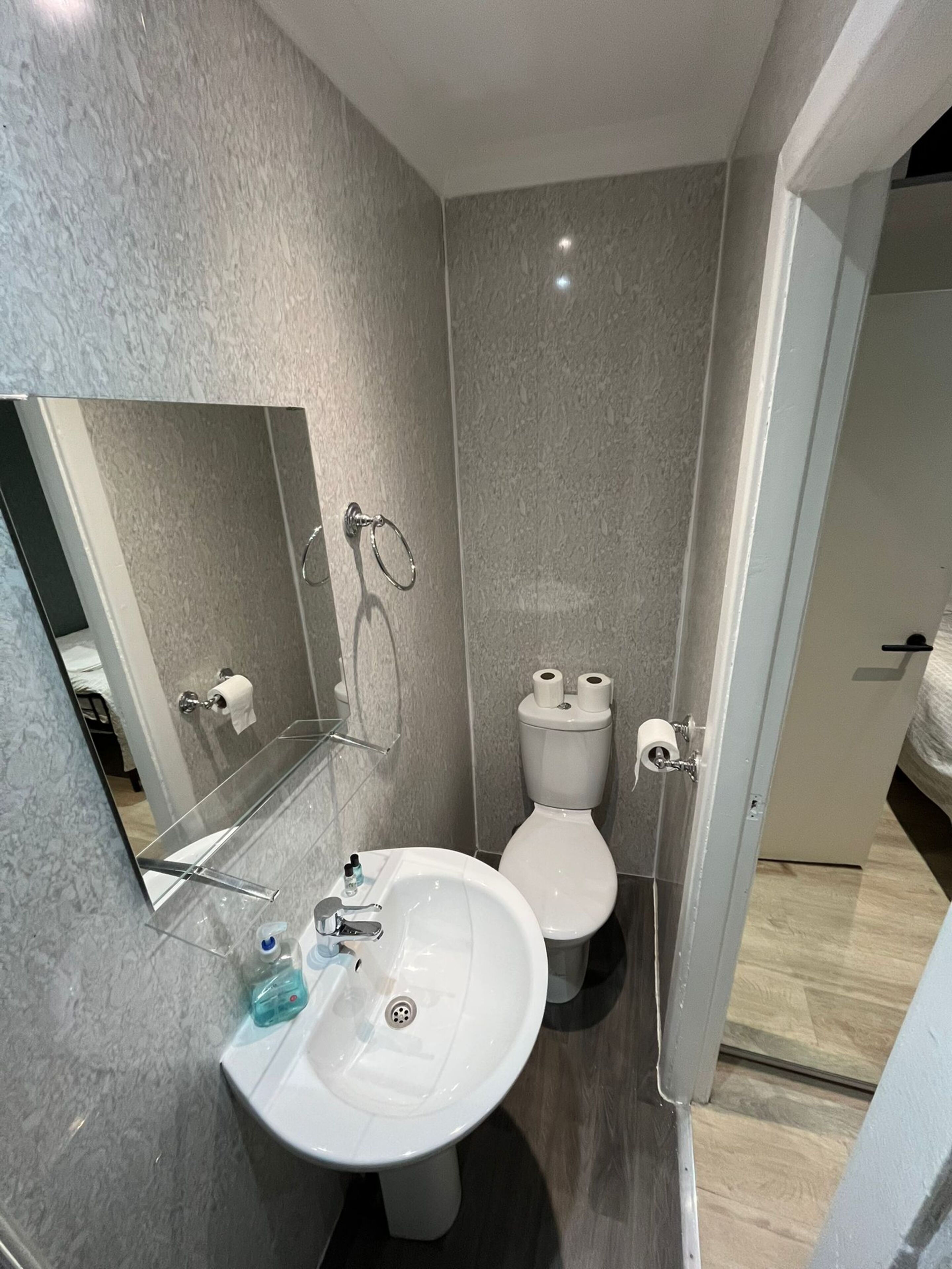 Foto - White Rose Hotel & Restaurant - Leeds