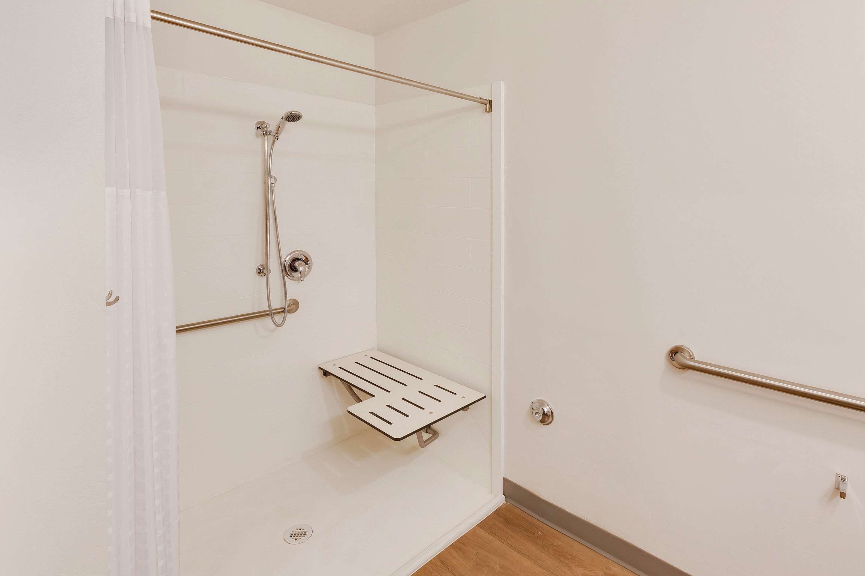 Photo - WoodSpring Suites Bakersfield East